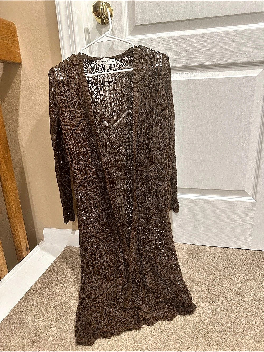 Chelsea & Theodore Open Knit Long Cardigan in Brown Size Small Like New